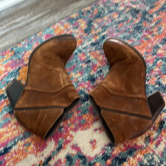 Franco Sarto Domino Suede Bootie - Picture 6 of 9